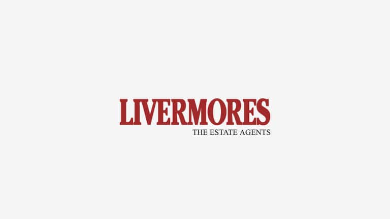 Pets &amp; Periodic Tenancies: A 2025 guide for Dartford and Crayford landlords